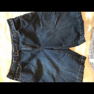 212). Jeans SHORTS St John’s Bay